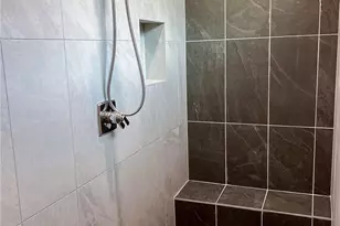 102 Persimmon Ct, Victoria, TX 77904 - Photo 14