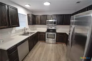 1614 Twisted Oak Dr, Temple, TX 76502 - Photo 12