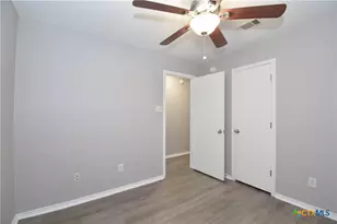 1614 Twisted Oak Dr, Temple, TX 76502 - Photo 26