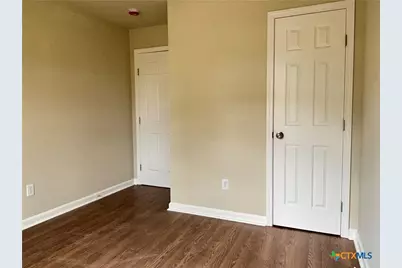 700 E 5th Street, Nixon, TX 78140 - Photo 20