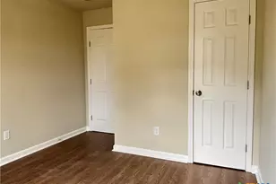 700 E 5th St, Nixon, TX 78140 - Photo 20