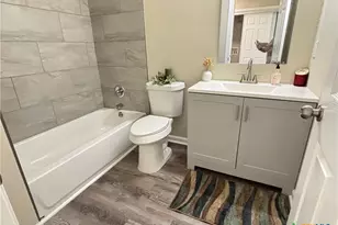 700 E 5th St, Nixon, TX 78140 - Photo 22