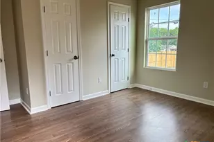 700 E 5th St, Nixon, TX 78140 - Photo 24