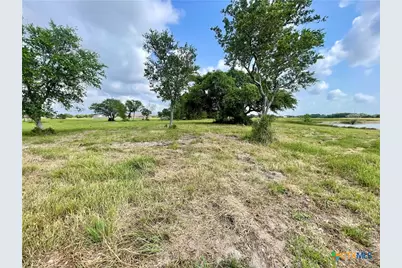 67 W Dewberry Lane, Seadrift, TX 77983 - Photo 10