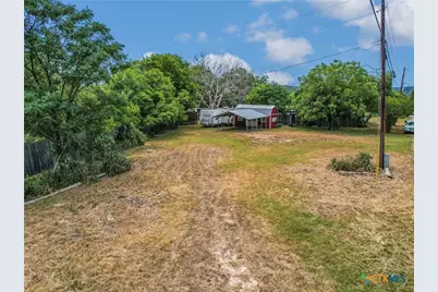 201 Oak Drive, New Braunfels, TX 78132 - Photo 2