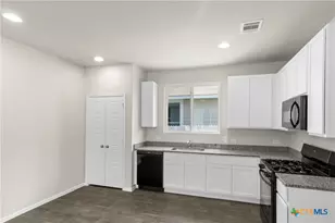 3035 Winding Creek Rd, Kyle, TX 78640 - Photo 4