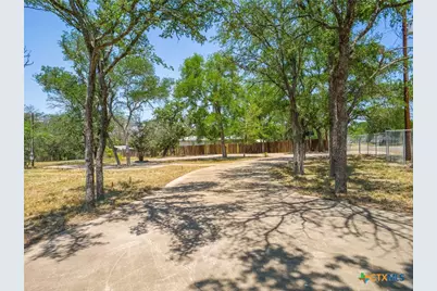 2805 Kingdom Drive, Marble Falls, TX 78654 - Photo 8