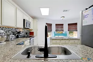 7410 Tom Watson Ct, San Antonio, TX 78244 - Photo 14