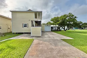1306 W Madison Ave, Port O'Connor, TX 77982 - Photo 32