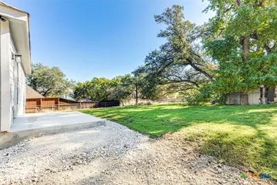 1420 Canyon Bend, Canyon Lake, TX 78133 - Photo 32