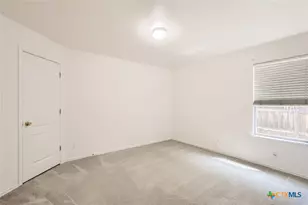 9215 Granberry Pass, Universal City, TX 78148 - Photo 18