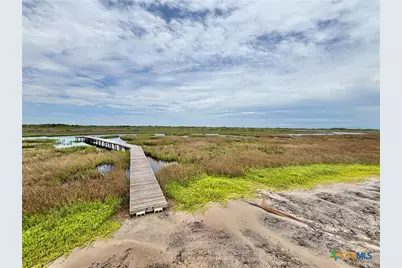 10 Boca Grande Loop, Port O'Connor, TX 77982 - Photo 2