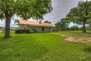 82 Bell Mountain Rd, Fredericksburg, TX 78675 - Photo 1