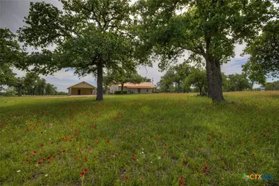 82 Bell Mountain Road, Fredericksburg, TX 78675 - Photo 4