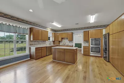 82 Bell Mountain Road, Fredericksburg, TX 78675 - Photo 14