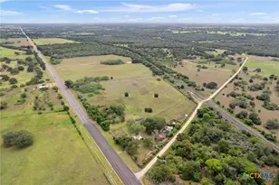 10843 US Hwy 90, Harwood, TX 78632 - Photo 24