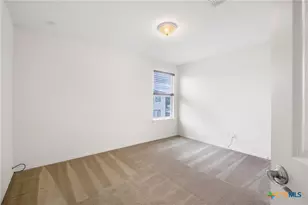 8913 Winter Haven Rd, Austin, TX 78747 - Photo 34