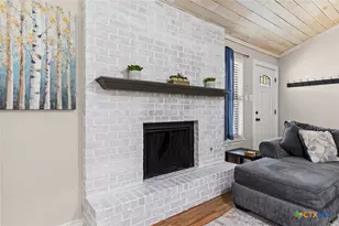 1301 Chapel Creek Rd, Waco, TX 76712 - Photo 10