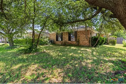 1301 Chapel Creek Road, Waco, TX 76712 - Photo 4