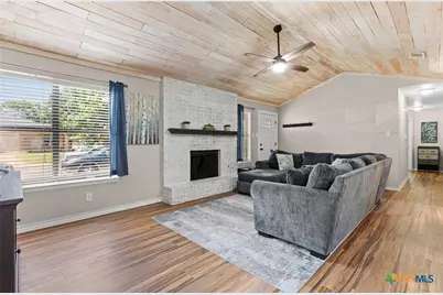 1301 Chapel Creek Road, Waco, TX 76712 - Photo 8