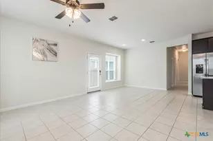 360 Spiny Lizard Ln, San Marcos, TX 78666 - Photo 4