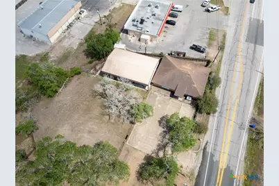 1310 W Grand Avenue, Yoakum, TX 77995 - Photo 42