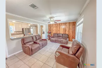 510 E 7th Street, Yorktown, TX 78164 - Photo 2