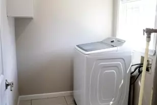 510 E 7th St, Yorktown, TX 78164 - Photo 16