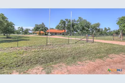 82 Bell Mountain Road, Fredericksburg, TX 78675 - Photo 2