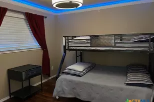 730 E Mather St, New Braunfels, TX 78130 - Photo 10