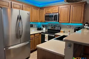 730 E Mather St, New Braunfels, TX 78130 - Photo 6