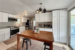 823 Trail Crest Dr, Canyon Lake, TX 78133 - Photo 18