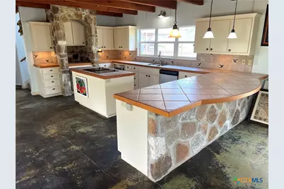 184 Guadalupe Hills Lane, Seguin, TX 78155 - Photo 10