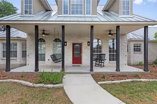 279 Pin Oak Trail, New Braunfels, TX 78132 - Photo 2