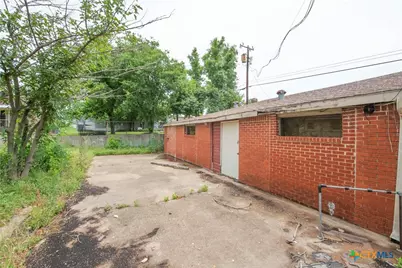 111 S 33rd Street, Temple, TX 76504 - Photo 10