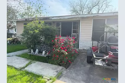 137 N Kowald Lane, New Braunfels, TX 78130 - Photo 2