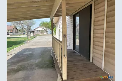 137 N Kowald Lane, New Braunfels, TX 78130 - Photo 4