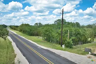 555 Summer Hl Ln, Johnson City, TX 78636 - Photo 18