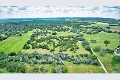 555 Summer Hill Lane, Johnson City, TX 78636 - Photo 4