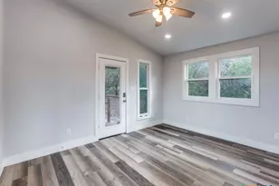 238 Ledgeview Dr, Canyon Lake, TX 78133 - Photo 4