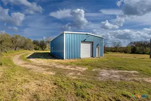 304 E 9th St, Nordheim, TX 78141 - Photo 24