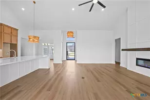 6630 King Oaks Blvd, Salado, TX 76571 - Photo 14