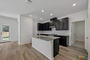 715 Ryan St, Belton, TX 76513 - Photo 8