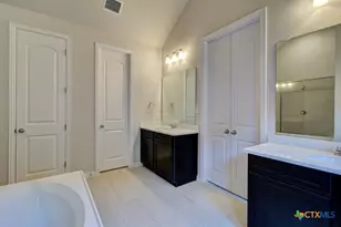 1752 Heritage Maples, New Braunfels, TX 78132 - Photo 22