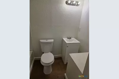 702 San Antonio Avenue #4, Seguin, TX 78155 - Photo 10