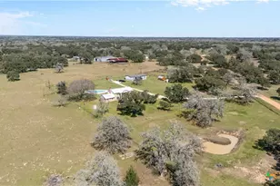 6072 Co Rd 122, Hallettsville, TX 77964 - Photo 8