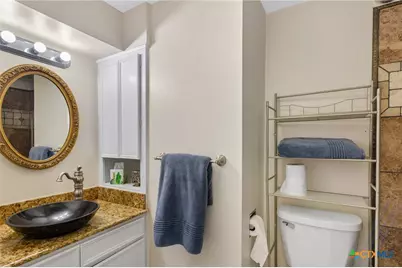 6072 County Road 122, Hallettsville, TX 77964 - Photo 32