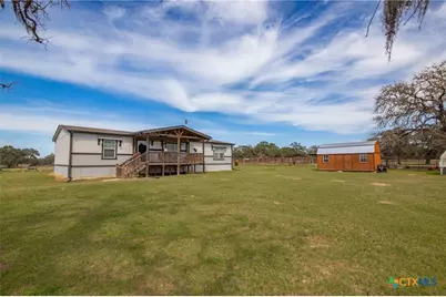 6072 County Road 122, Hallettsville, TX 77964 - Photo 16