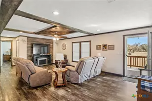 6072 Co Rd 122, Hallettsville, TX 77964 - Photo 38