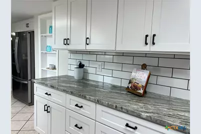 6072 County Road 122, Hallettsville, TX 77964 - Photo 24